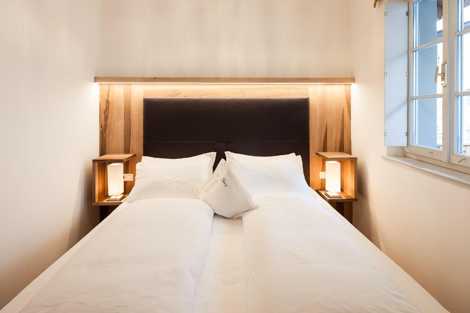 Romantik Hotel Jagdhof Caldaro Esterno foto