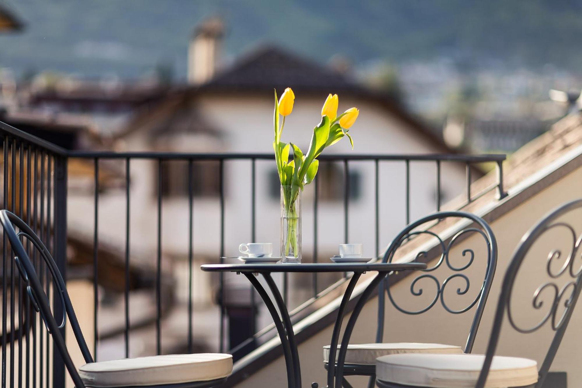 Romantik Hotel Jagdhof Caldaro Esterno foto
