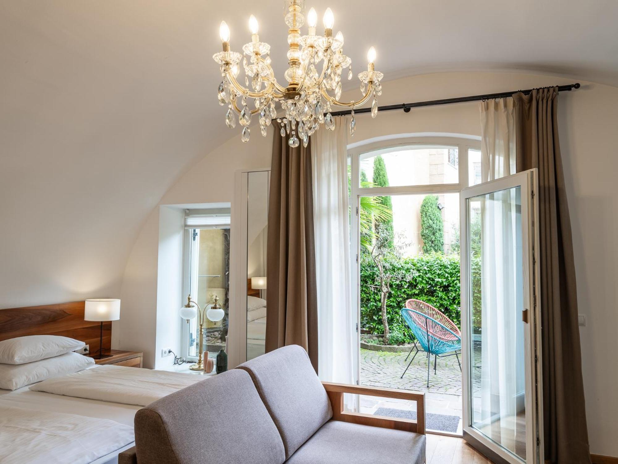 Romantik Hotel Jagdhof Caldaro Esterno foto